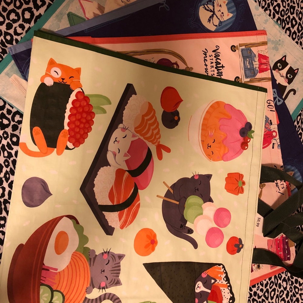 4 Cute Cat-Themed Party shopping Bags - Multicolor